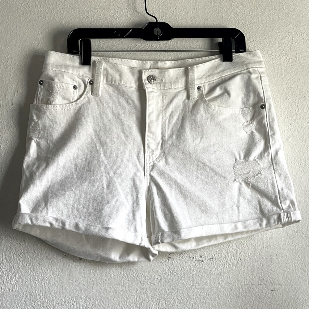 levi’s mid length shorts